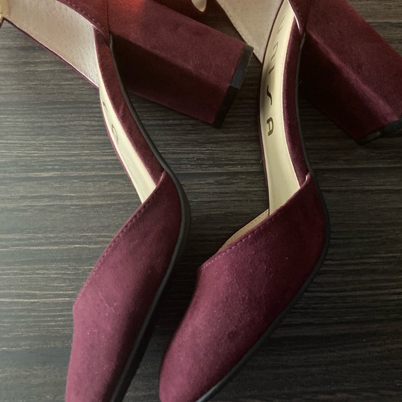 Chunky Heel Ankle Strapped Shoes - Unisa. New without shoe box. No tags. - Picture 7 of 11